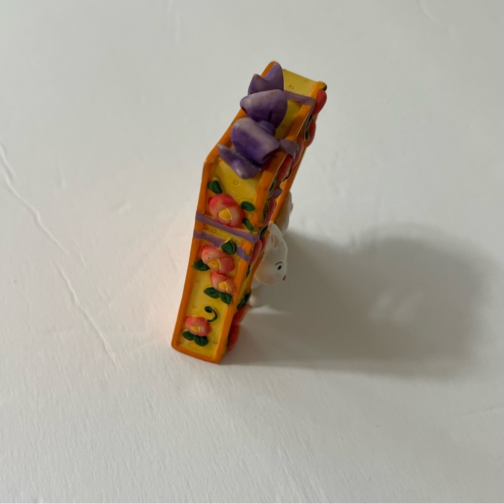Mary Engelbreit Retired 1999 Resin Alphabet Letter R Rabbit Ribbon Roses - Picture 8 of 10